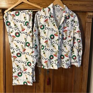 Oak Lane Leopard With Santa Hat Champagne Cheers Pajama Set women
Size XS/S